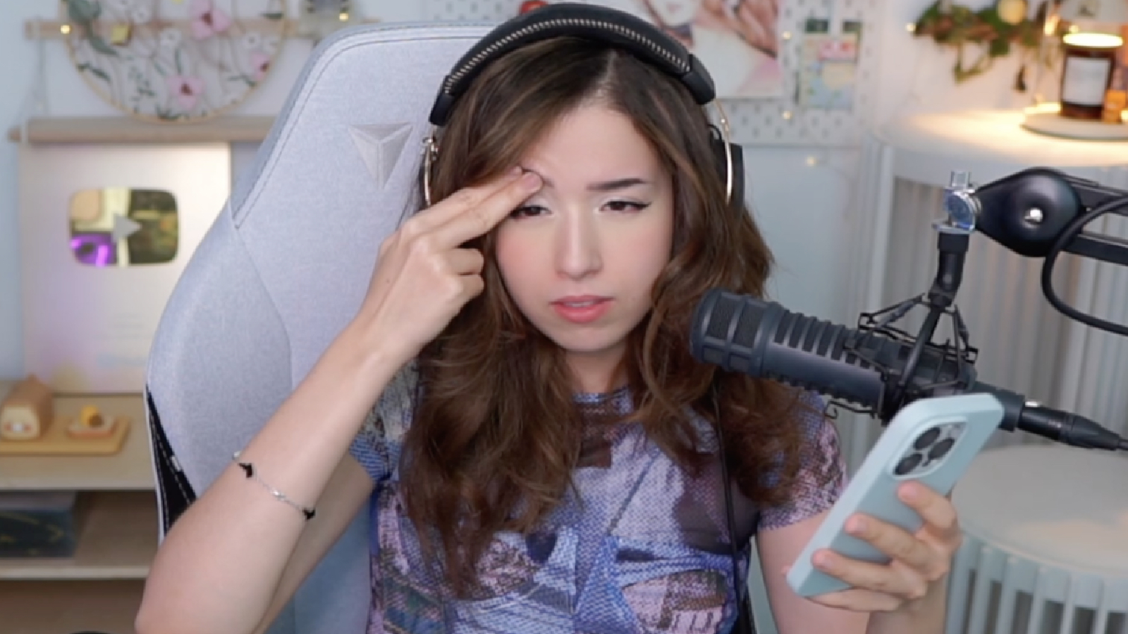 pokimane nip slip